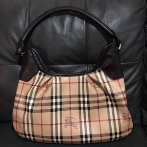 HOBO STYLE BURBERRY SHOULDER BAG